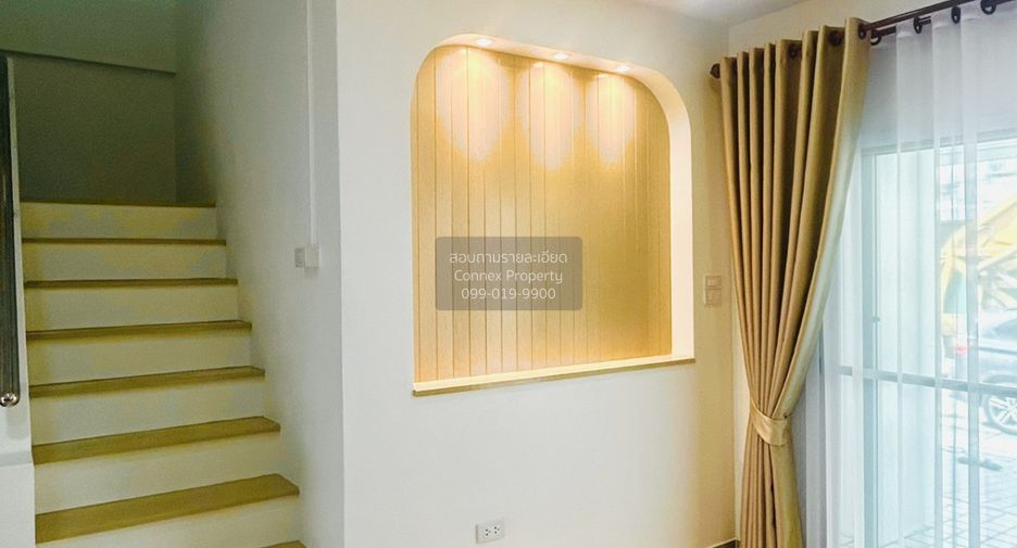 Casa adosada en venta de 3 habitaciones en Lam Luk Ka, Pathum Thani