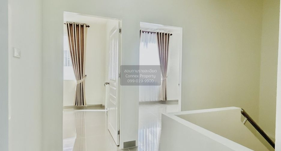 Casa adosada en venta de 3 habitaciones en Lam Luk Ka, Pathum Thani