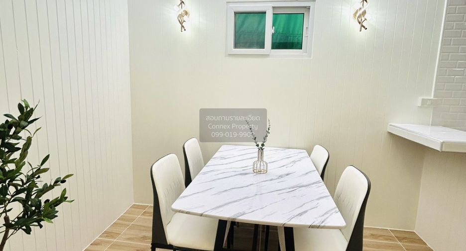 Casa adosada en venta de 3 habitaciones en Lam Luk Ka, Pathum Thani