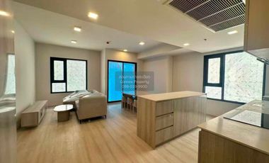 À vendre 4 chambres condo à Huai Khwang, Bangkok
