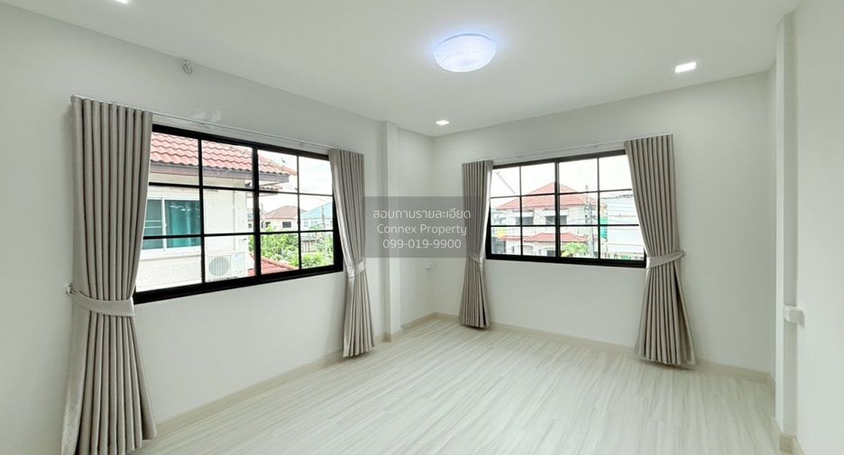 For sale 5 bedrooms house in Khlong Sam Wa, Bangkok