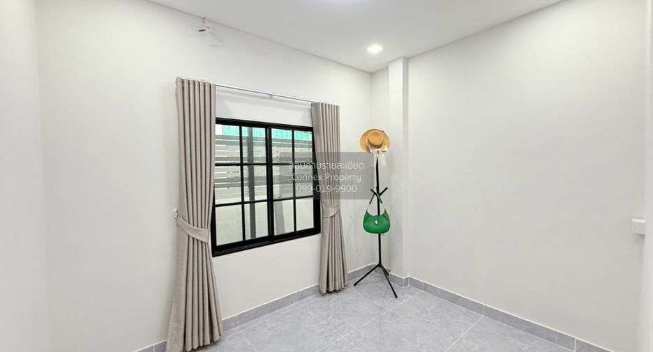 For sale 5 bedrooms house in Khlong Sam Wa, Bangkok