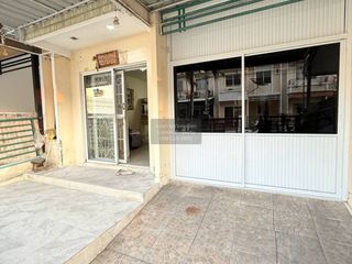 Reihenhaus zum Kauf mit 3 Zimmer in Nong Khaem, Bangkok
