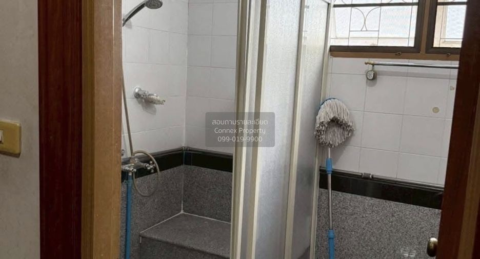For sale 3 bedrooms house in Thung Khru, Bangkok