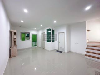 For sale 4 ベッドルーム townhouse in Bang Yai, Nonthaburi