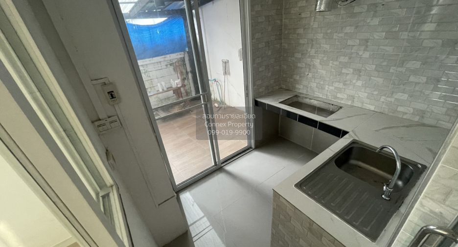 For sale 3 ベッドルーム townhouse in Bang Bua Thong, Nonthaburi