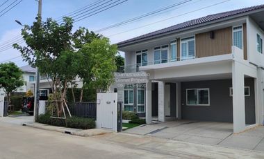 Casa en venta de 4 habitaciones en Prawet, Bangkok