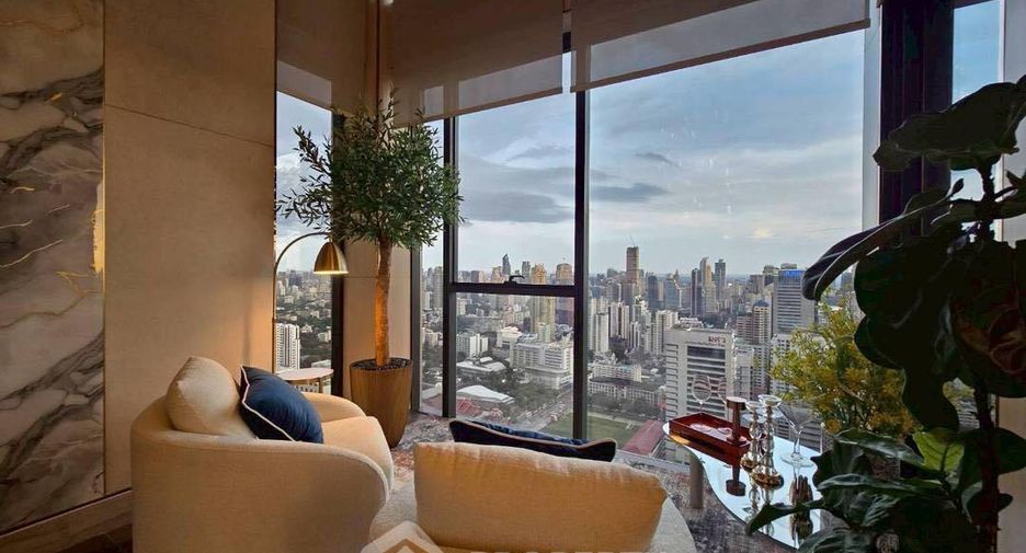 Condo en venta de 4 habitaciones en Watthana, Bangkok