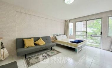 For sale 1 bed condo in Watthana, Bangkok