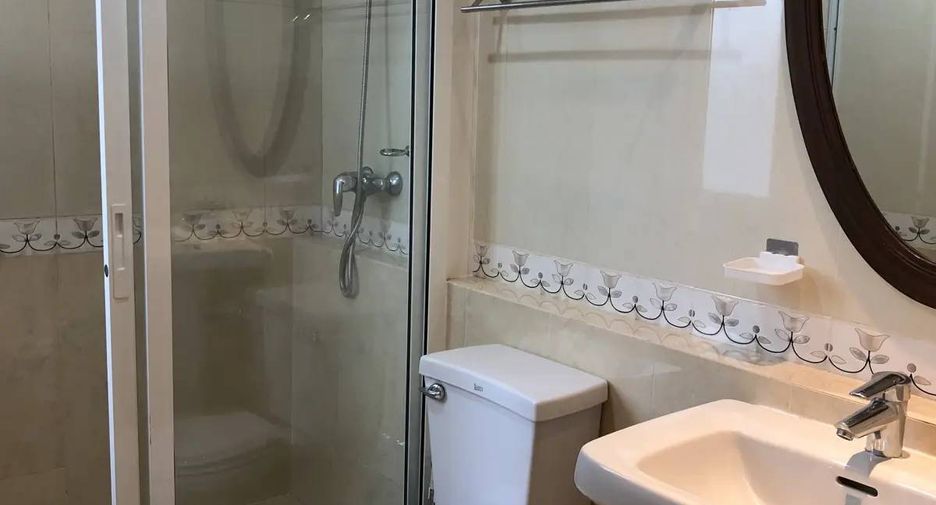Wohnung zum Kauf mit 2 Zimmer in Sathon, Bangkok
