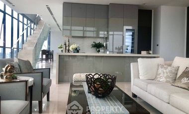 Condo en venta de 3 habitaciones en Khlong Toei, Bangkok