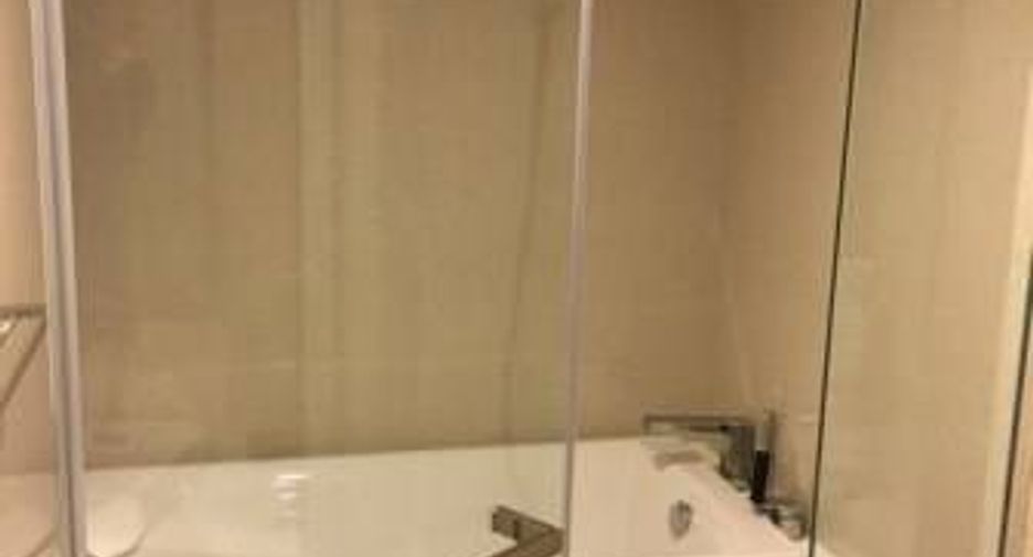For sale 1 Beds condo in Khlong Toei, Bangkok