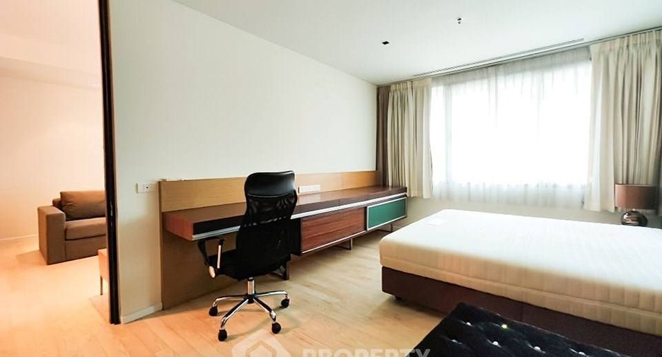 For sale 2 bedrooms condo in Khlong Toei, Bangkok