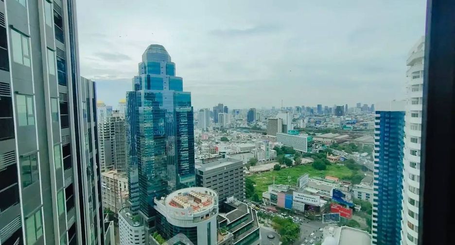 Wohnung zum Kauf mit 1 Zimmer in Pathum Wan, Bangkok