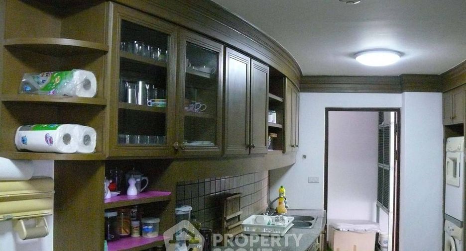 Продажа 3 спальни кондо в Сатхон, Бангкок