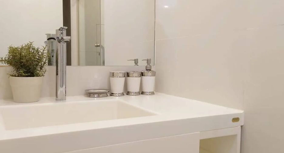 For sale 2 bedrooms condo in Sathon, Bangkok