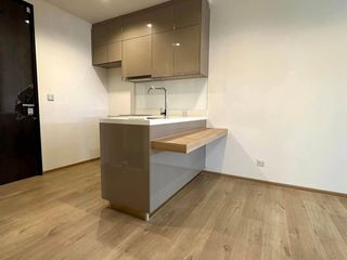 For sale 1 bed condo in Phra Khanong, Bangkok