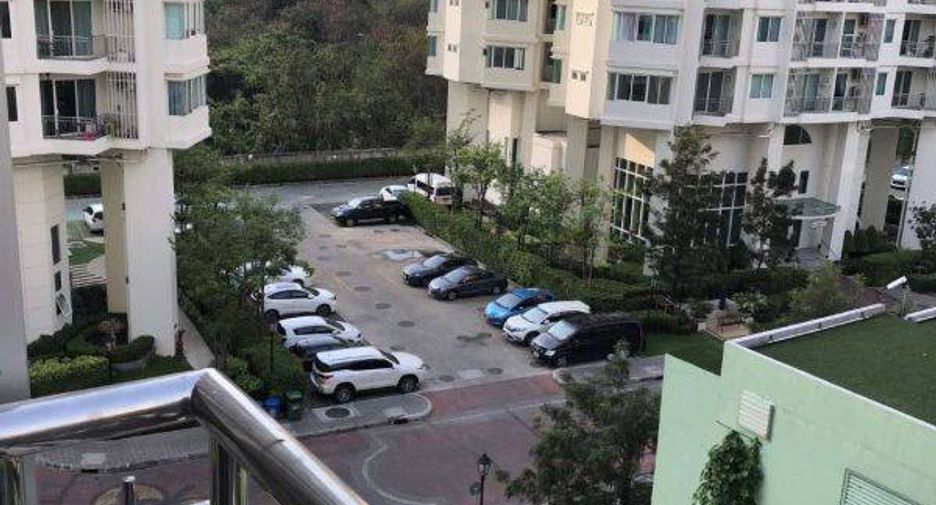 À vendre 1 chambre condo à Huai Khwang, Bangkok