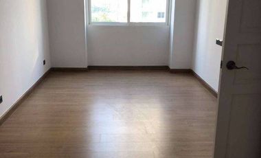For sale 1 bed condo in Huai Khwang, Bangkok