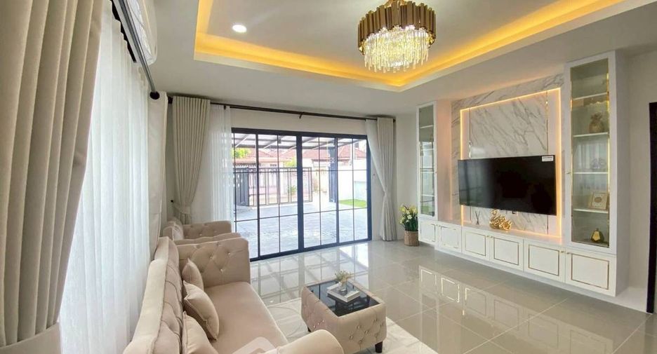 For sale 4 ベッドルーム house in Bang Lamung, Chonburi