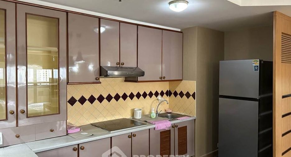 Wohnung zur Miete mit 2 Zimmer in Khlong Toei, Bangkok