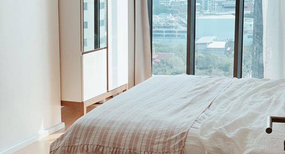 For rent 2 bedrooms condo in Watthana, Bangkok