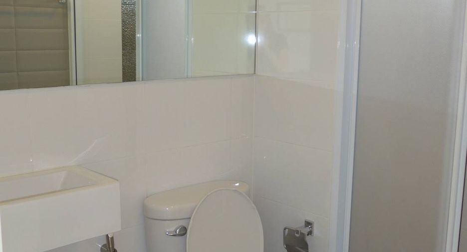 Wohnung zur Miete mit 2 Zimmer in Khlong Toei, Bangkok