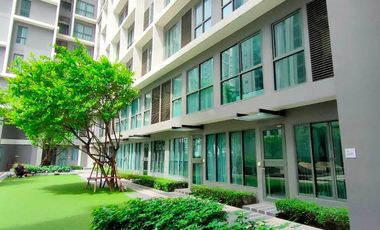 For rent 2 bedrooms condo in Huai Khwang, Bangkok