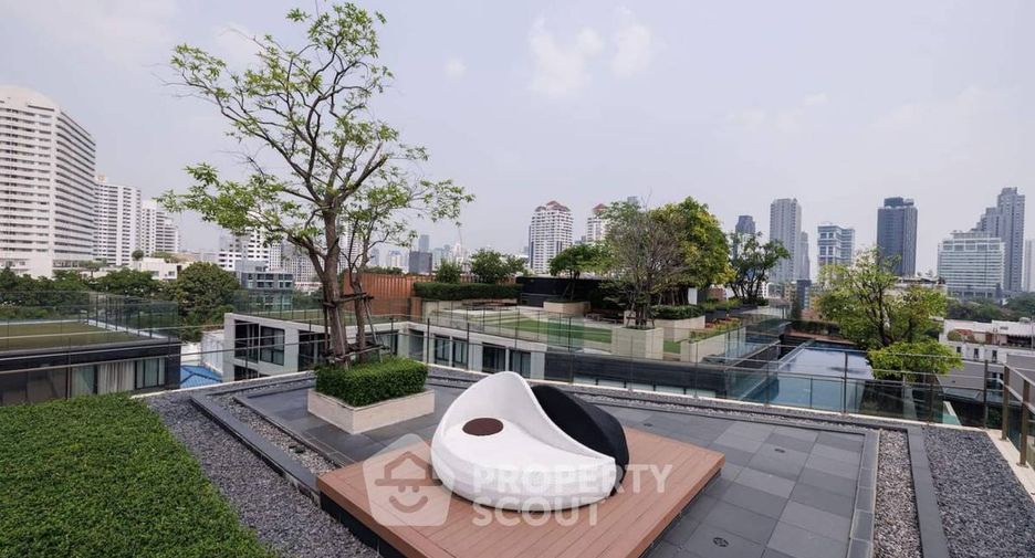 For rent 3 ベッドルーム condo in Khlong Toei, Bangkok