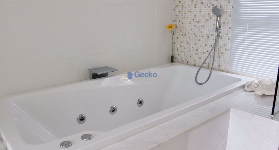 For rent and for sale 2 bedrooms condo in Bang Lamung, Chonburi