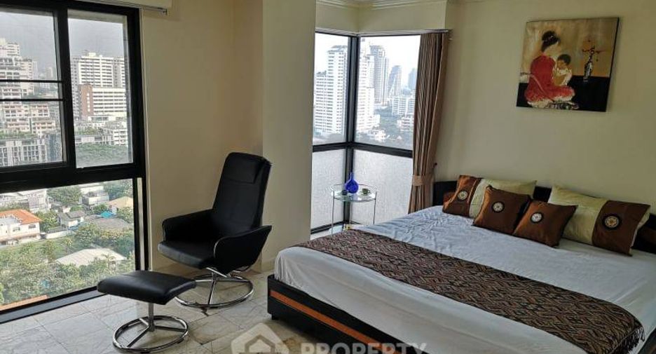 For rent 2 bedrooms condo in Watthana, Bangkok