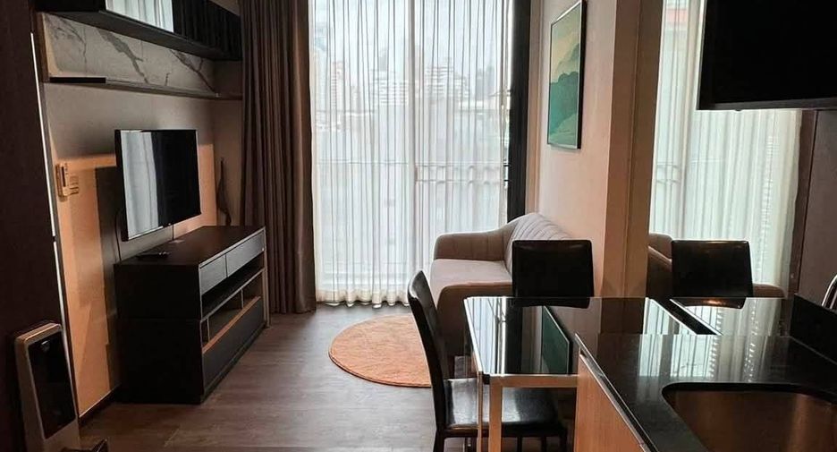 For rent 1 bed condo in Khlong Toei, Bangkok