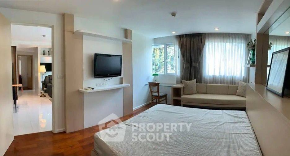 For rent 3 bedrooms condo in Khlong Toei, Bangkok