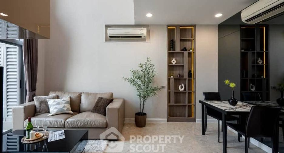 For rent 2 bedrooms condo in Khlong Toei, Bangkok