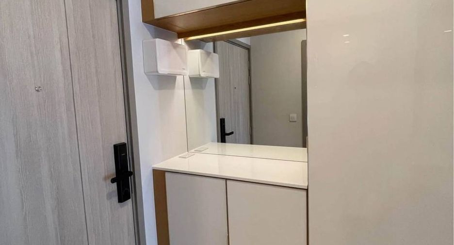Wohnung zur Miete mit 1 Zimmer in Phra Khanong, Bangkok