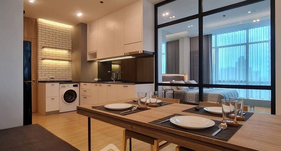 For rent 1 bed condo in Sathon, Bangkok