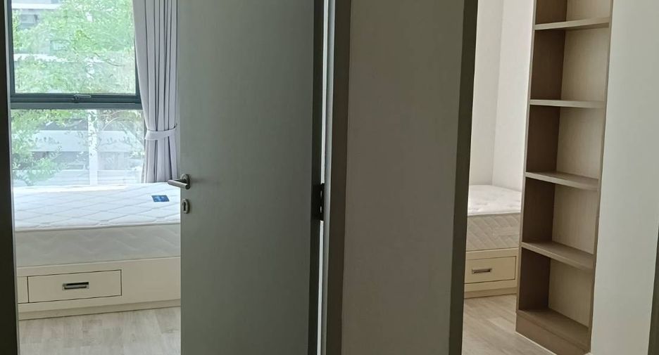 For rent 2 bedrooms condo in Huai Khwang, Bangkok