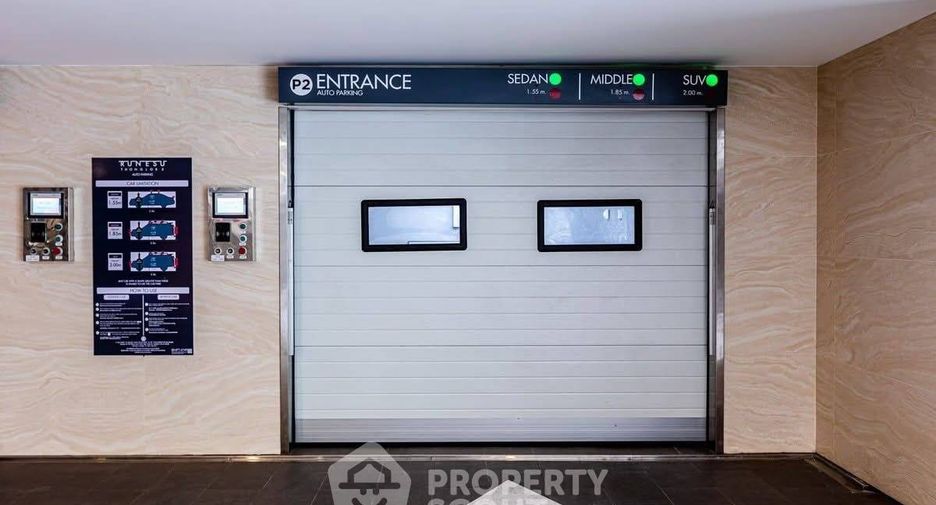 For rent 2 bedrooms condo in Watthana, Bangkok