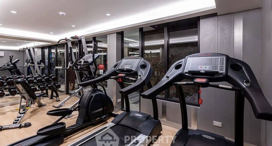For rent 2 bedrooms condo in Watthana, Bangkok