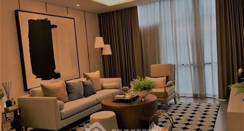 For rent 3 bedrooms townhouse in Bang Kho Laem, Bangkok