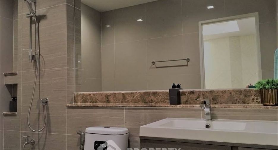 For rent 3 bedrooms townhouse in Bang Kho Laem, Bangkok
