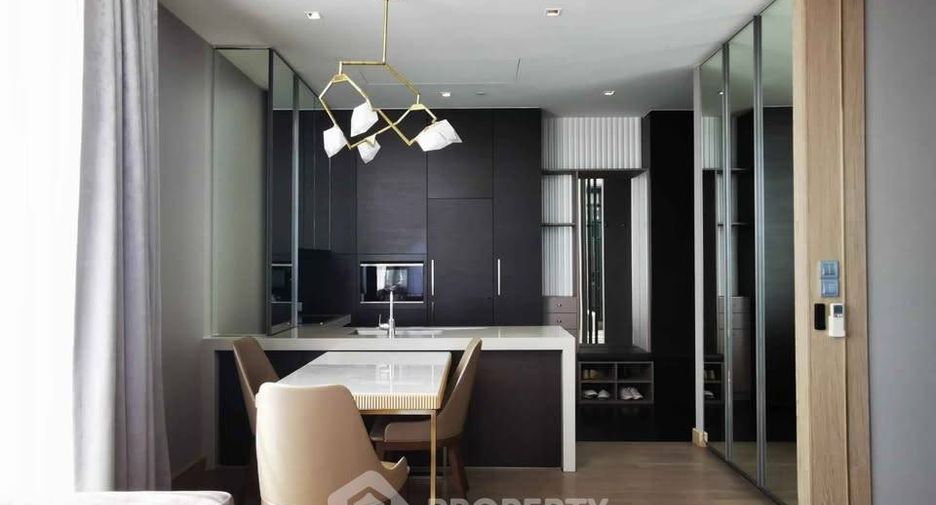 For rent 2 ベッドルーム condo in Pathum Wan, Bangkok