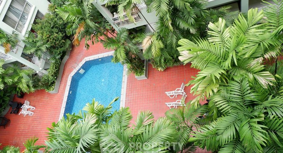 For rent 2 bedrooms condo in Watthana, Bangkok