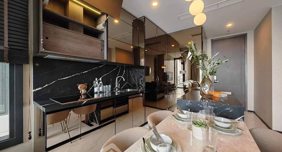 For rent 2 bedrooms condo in Khlong Toei, Bangkok