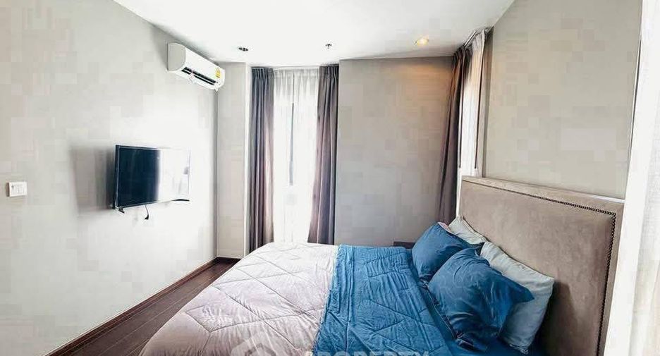 For rent 2 bedrooms condo in Watthana, Bangkok
