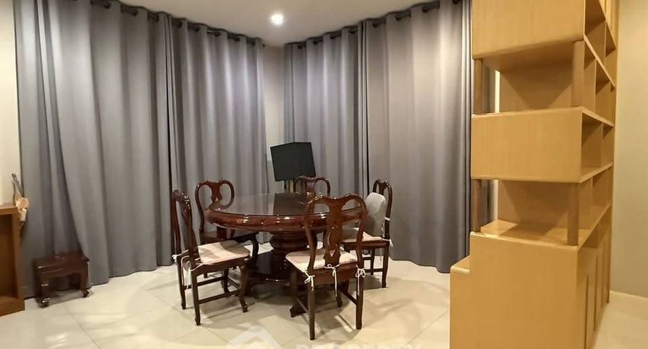 出租 3 卧室 独立屋 在 Bang Na, 曼谷