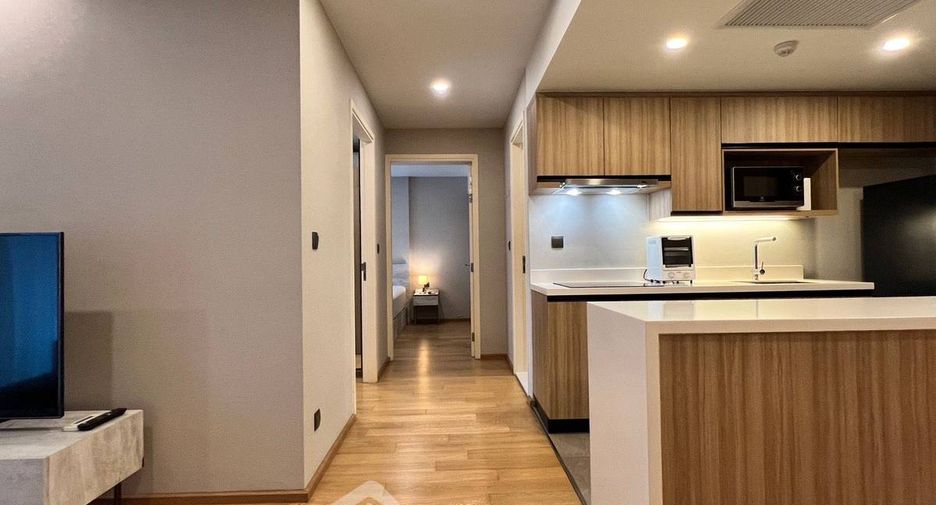 For rent 2 bedrooms condo in Pathum Wan, Bangkok