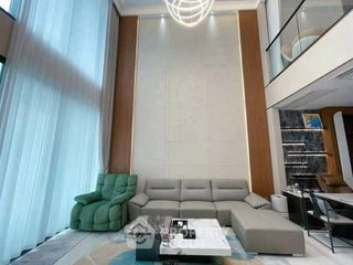 For rent 4 bedrooms condo in Sathon, Bangkok