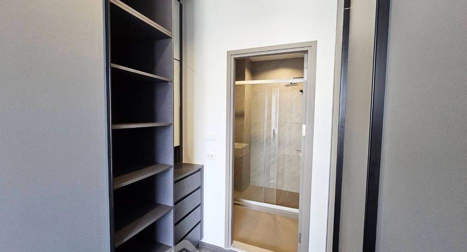Condo en alquiler de 1 habitaciones en Khlong Toei, Bangkok