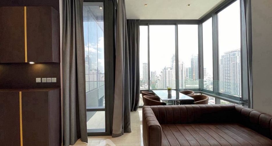 For rent 2 bedrooms condo in Bang Rak, Bangkok